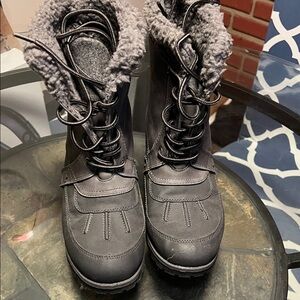 Rock & Candy Women's Gray Lace Up Boots